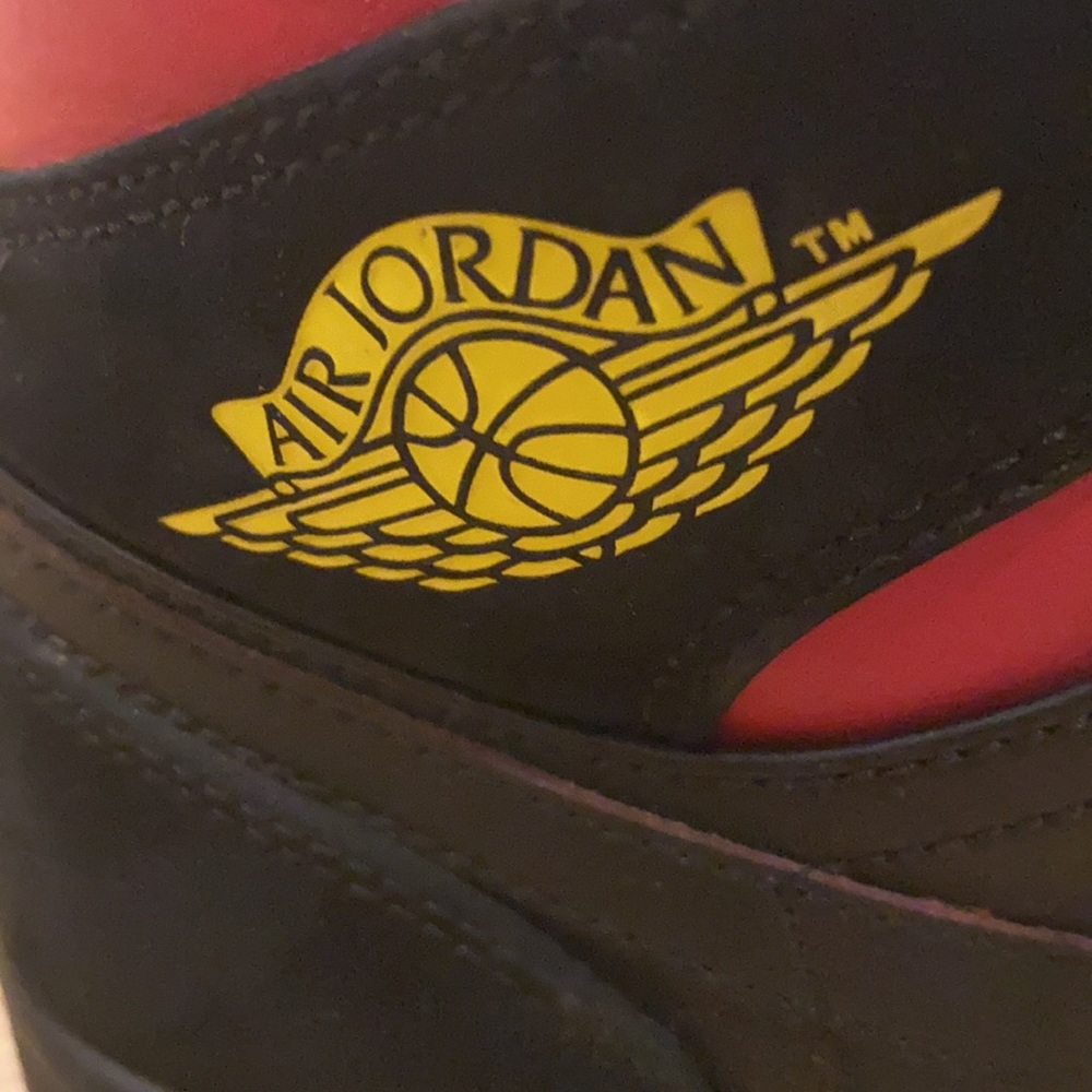 Nike Air Jordan Black with Red Size 9.5